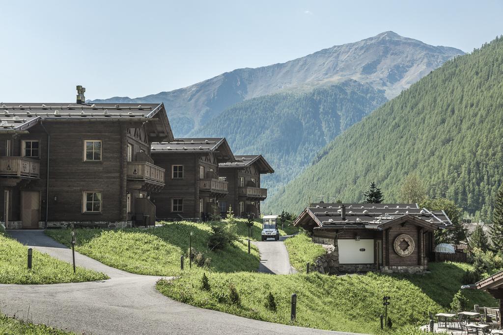 Hotel & Chalets Edelweiss Madonna  Exterior photo